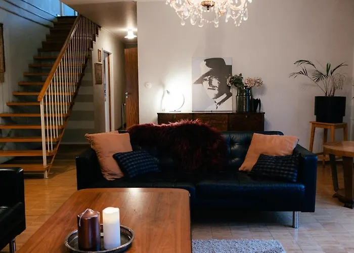 Einar Βίλα Lapvaartti